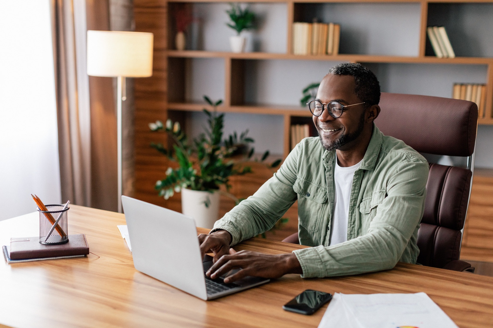 individual_adobestock_202404