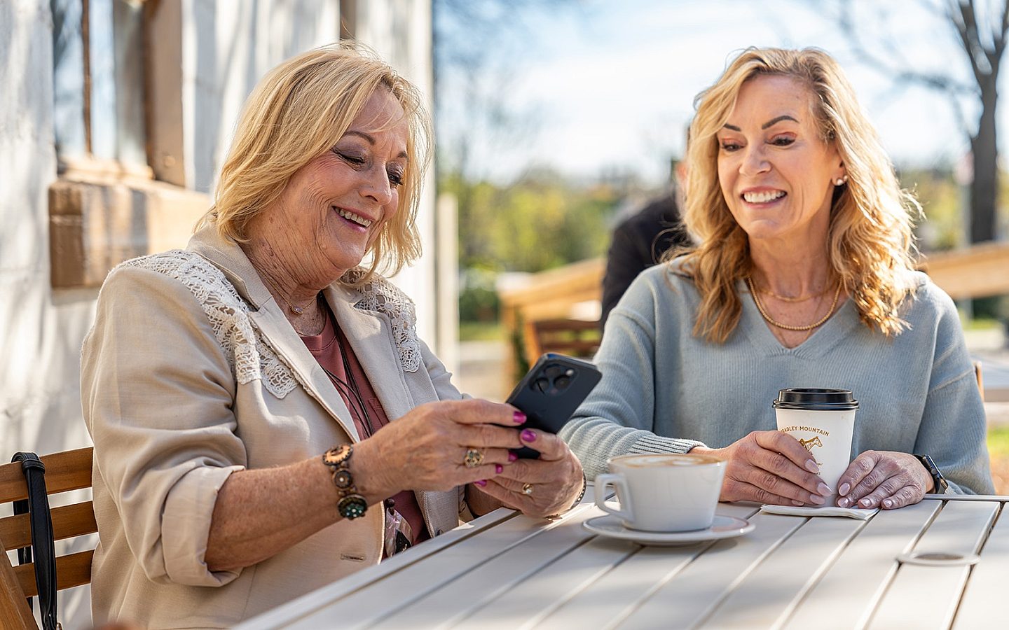 MobileBanking_1600x1000_202607