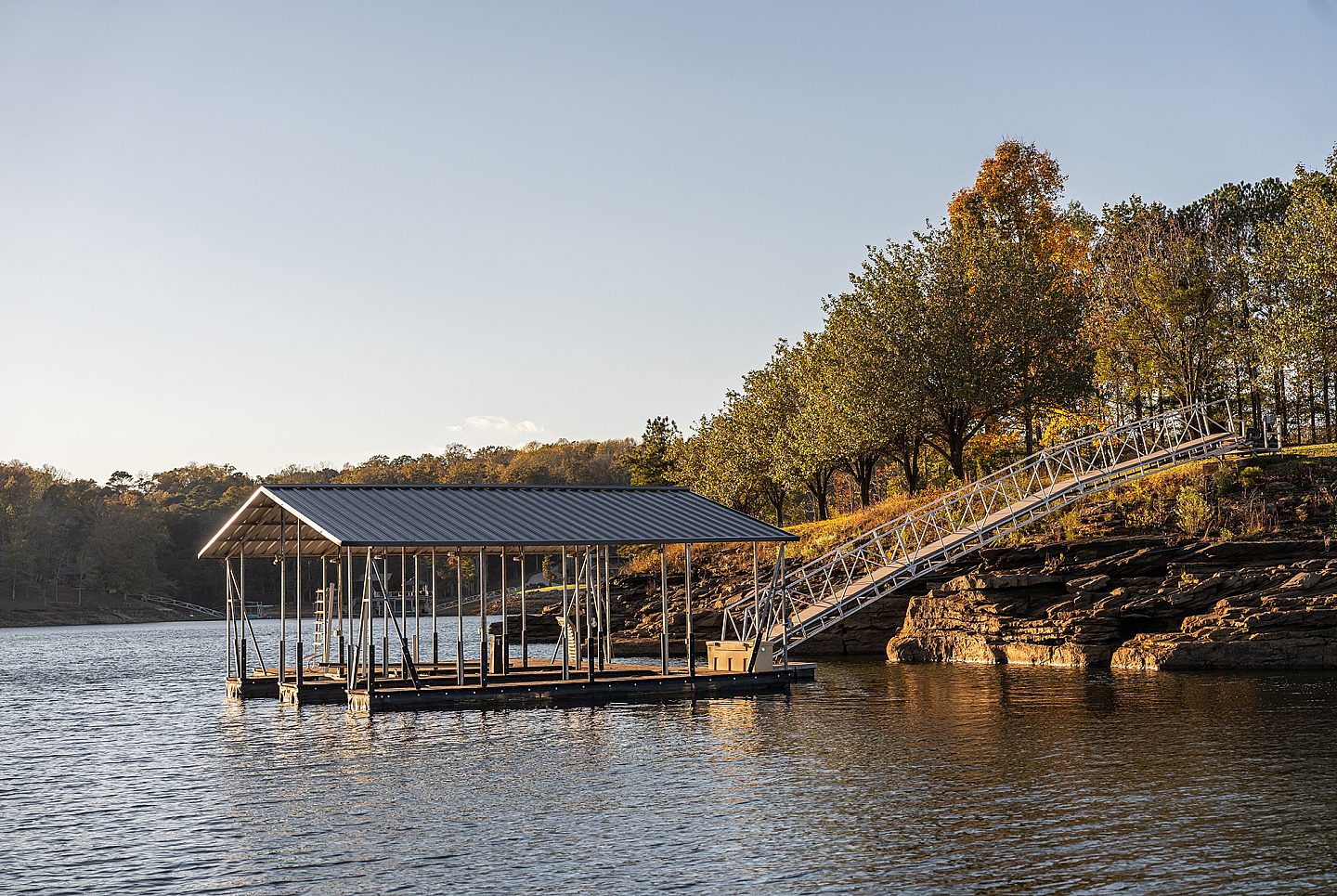 BoatDock_2000x1340_202607