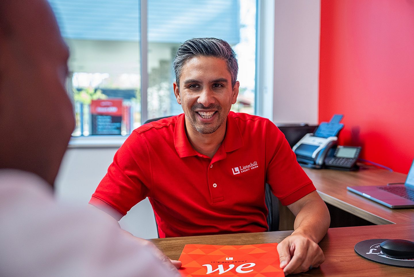 Employee_2000x1340_202607