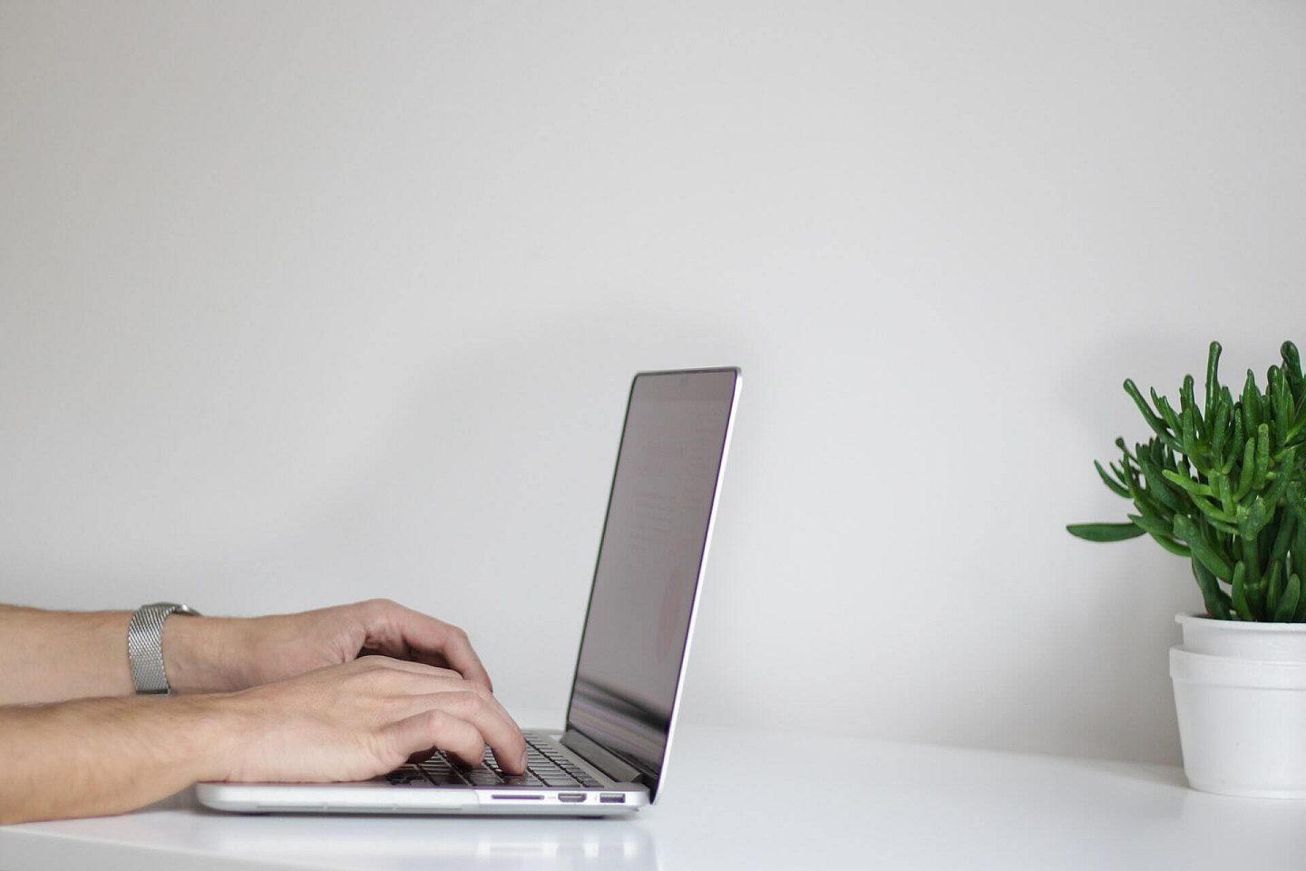 Recognizing And Avoiding Online Scams 01 2021